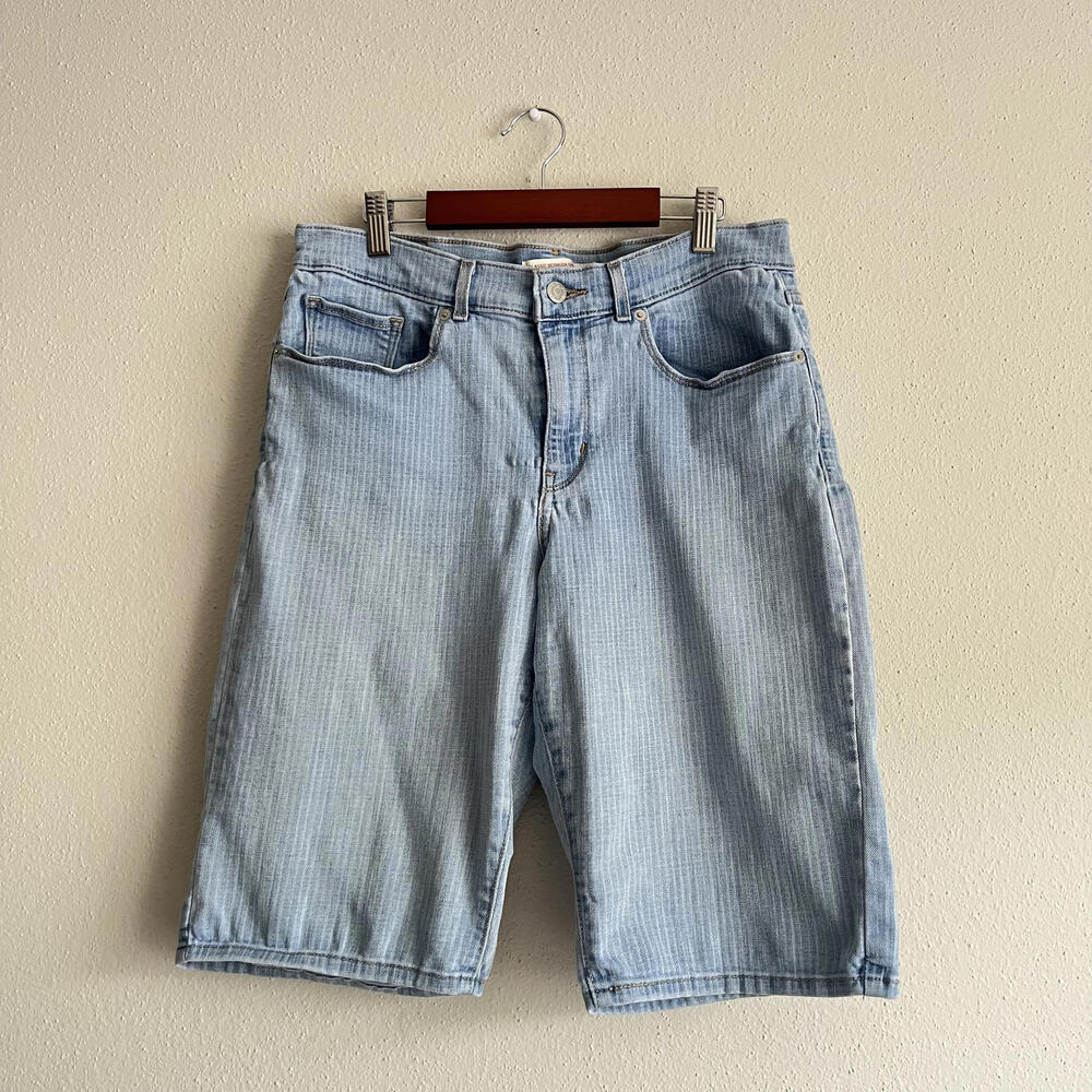 Levi's Women's Classic Bermuda Shorts Size 30 Pinstripe Casual Denim Indie Boho